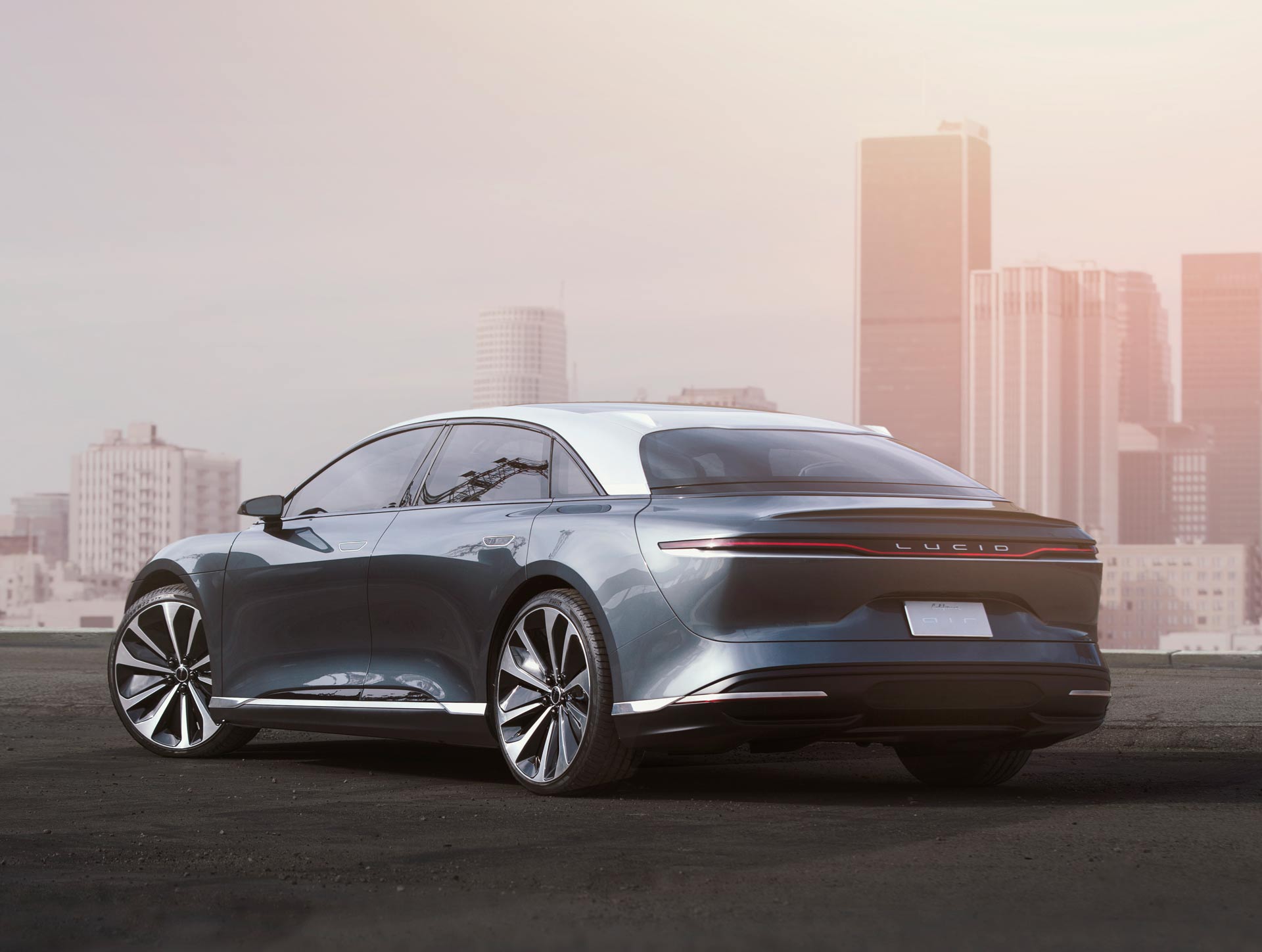 lucid-air-city-skyline-1920x1448